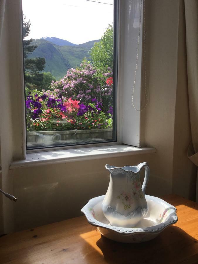 Inverlochy Villas (Adults Only) Fort William Exterior photo